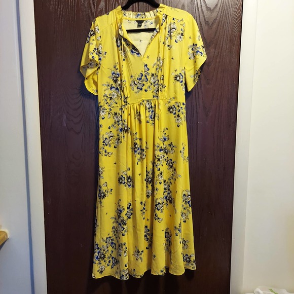 Ann Taylor Dresses & Skirts - Ann Taylor Yellow Floral Summer Dress Size 10